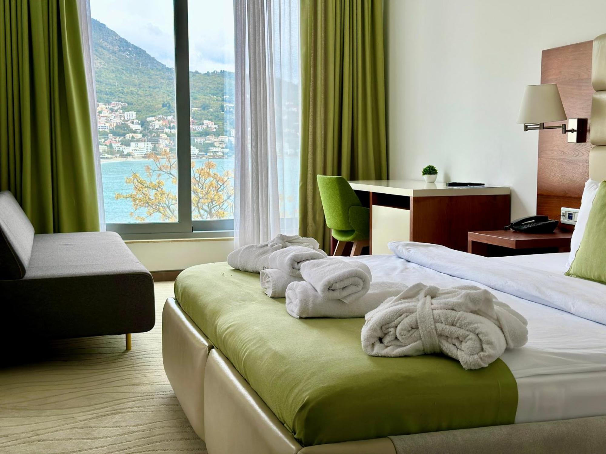 Hotel Porto Sole سوتوموري المظهر الخارجي الصورة
