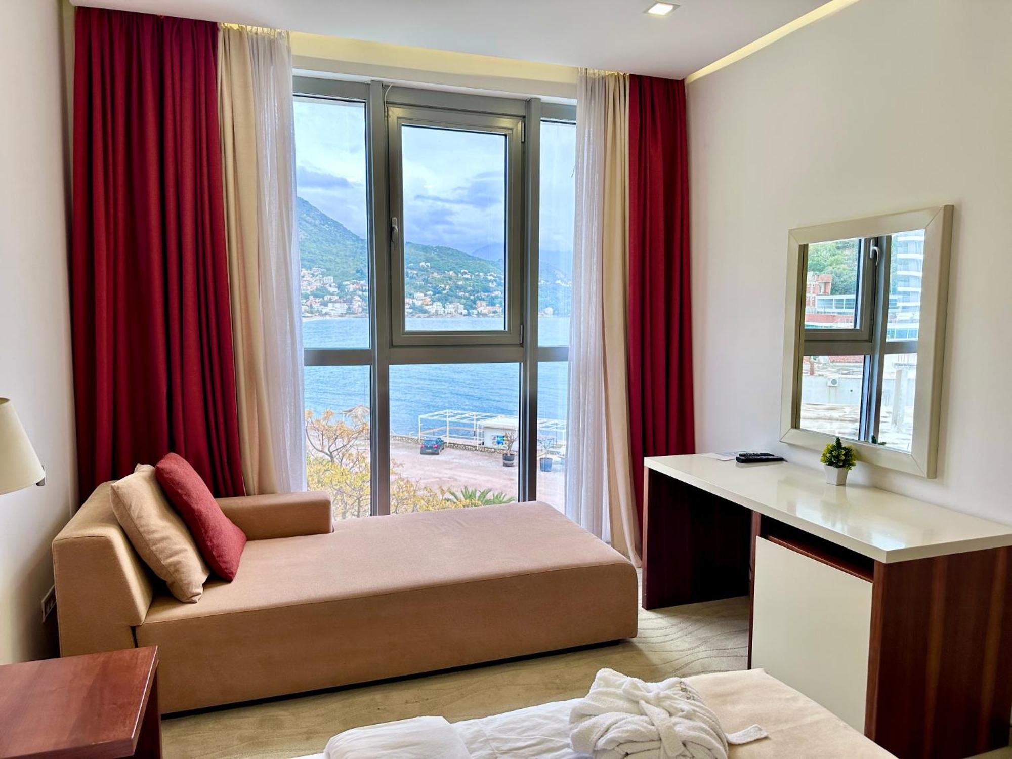 Hotel Porto Sole سوتوموري المظهر الخارجي الصورة